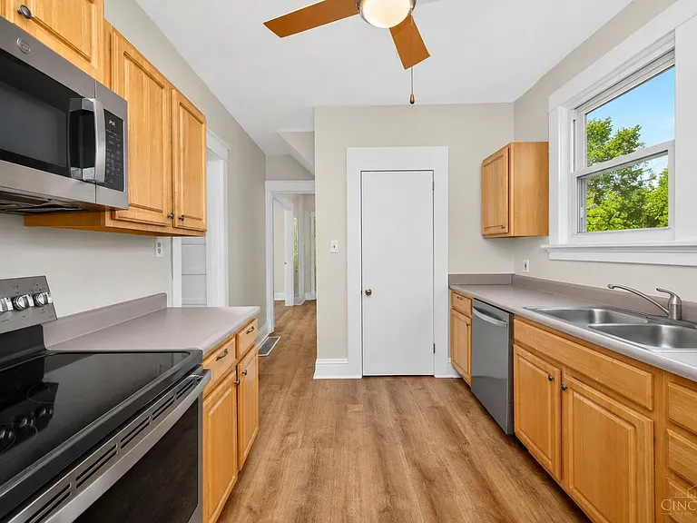 1007 W Loveland Ave — Photo 6
