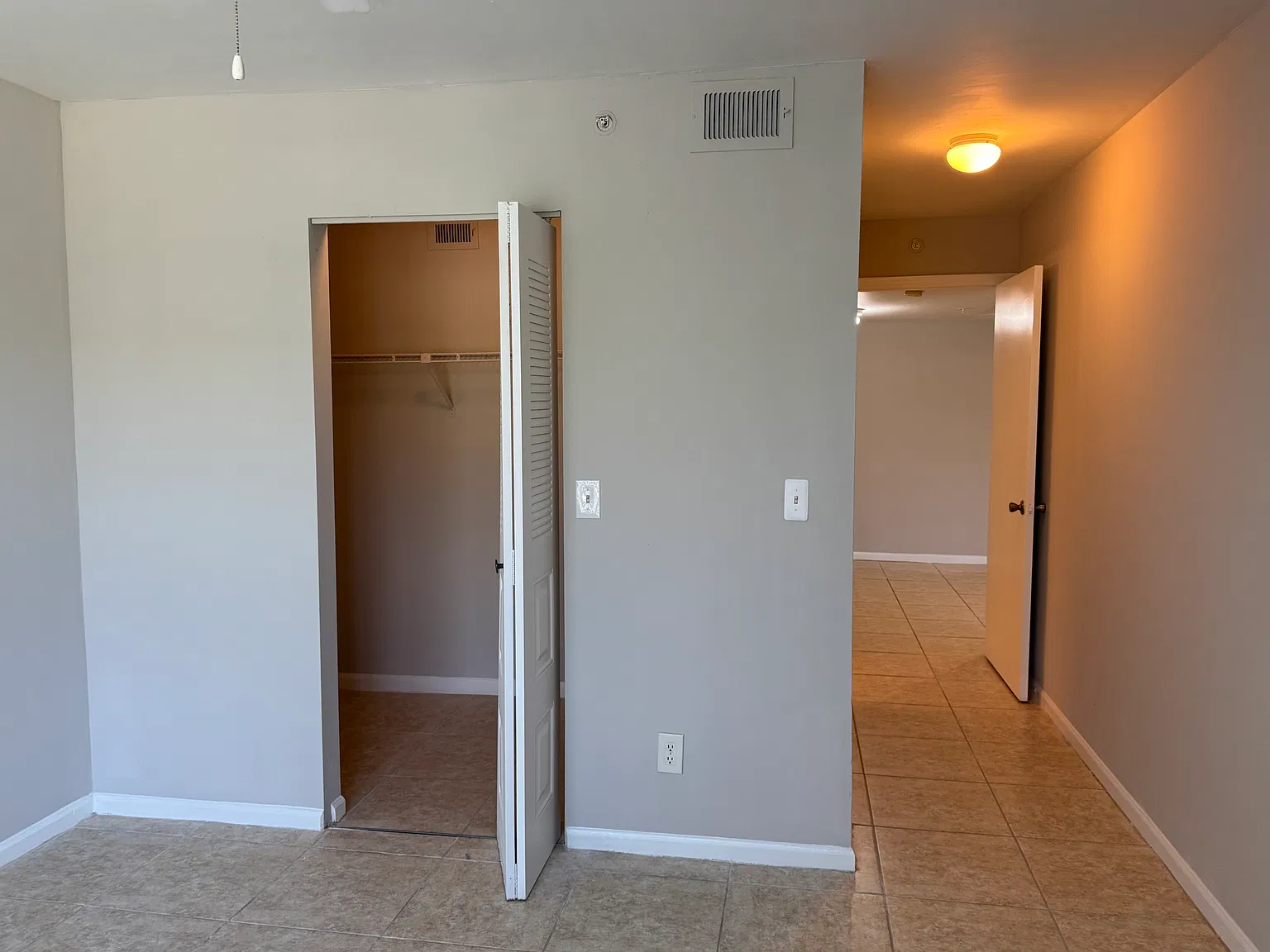 3 bed, 1369 sqft, $1,500 — Photo 4