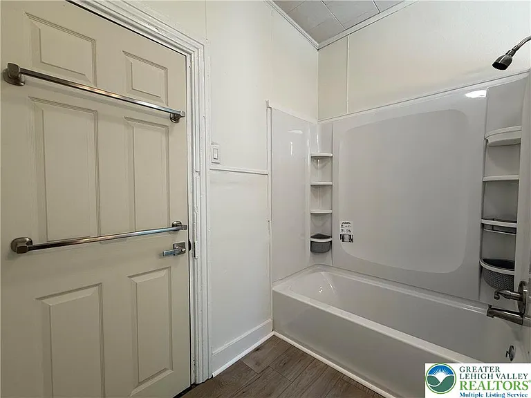 423 Front St #2 — Photo 13