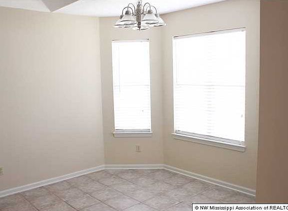 5th image of 6271 Ravenwood Lake