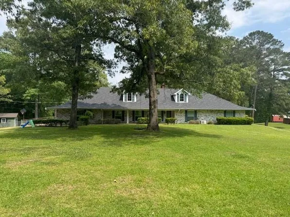 1245 Joubert St, Jena, LA 71342