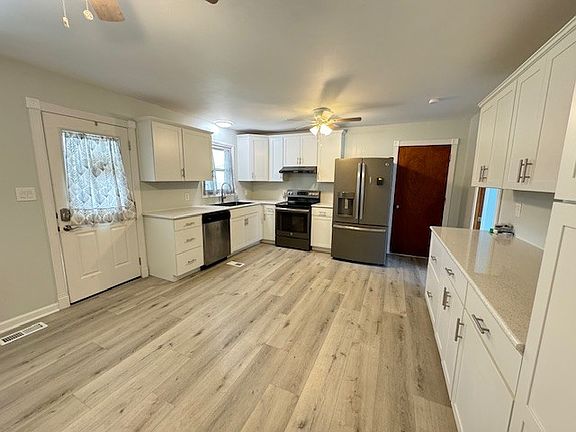 5th image of 123 Bel Aire Dr