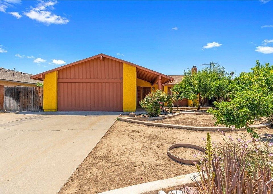 1st image of 25789 Amapolas St