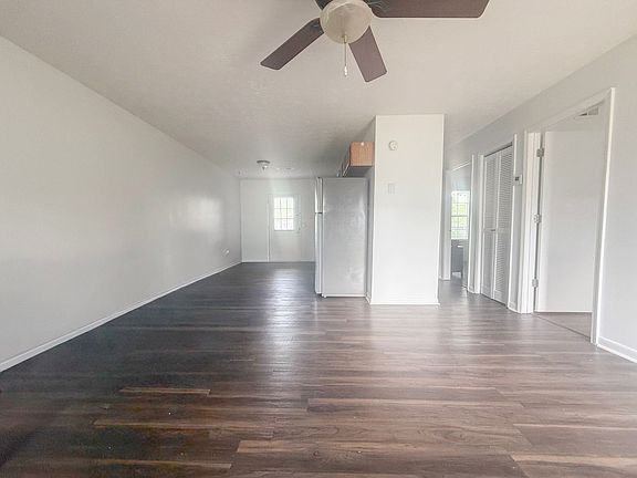 3rd image of 1911 N Dixie Ave APT 2