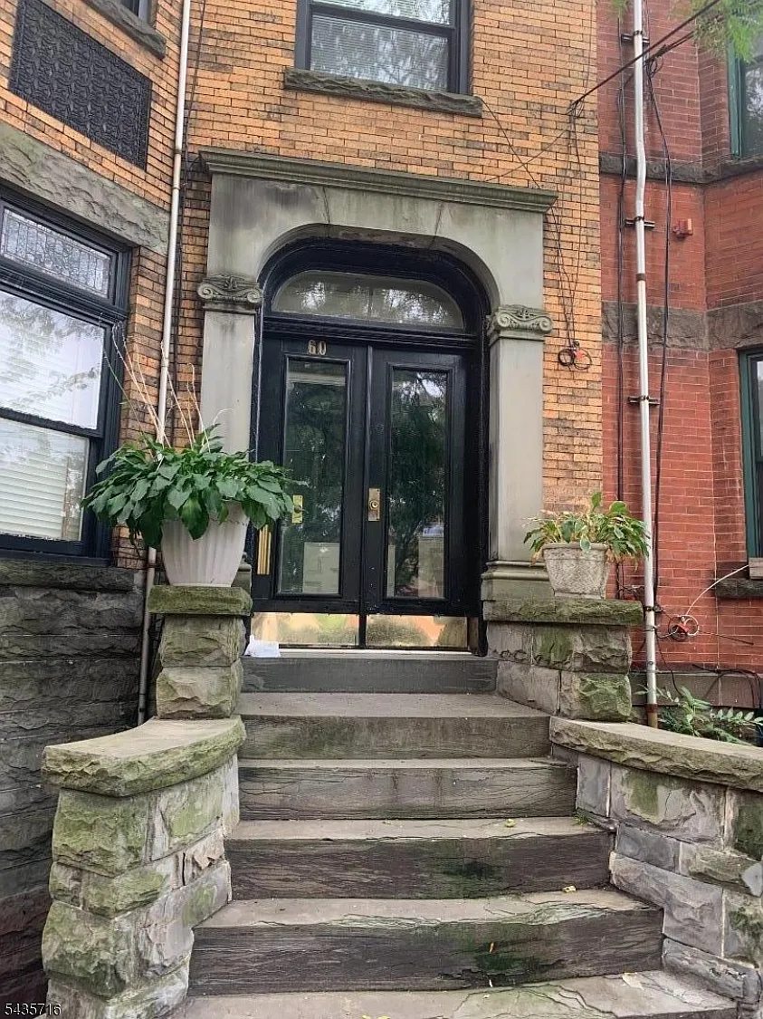 3 bed, 2.5 bath, $2,900 — Photo 1