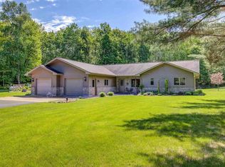 8192 S Oakdale Rd, Lake Nebagamon, WI 54849