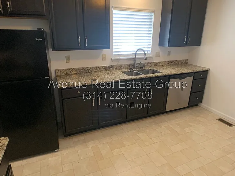 3321 Saint Vincent Ave — Photo 5