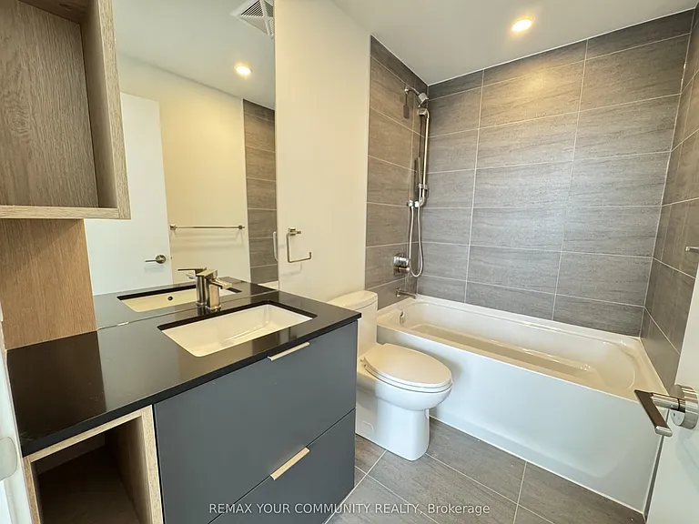 1 Fairview Rd E #2611 — Photo 8