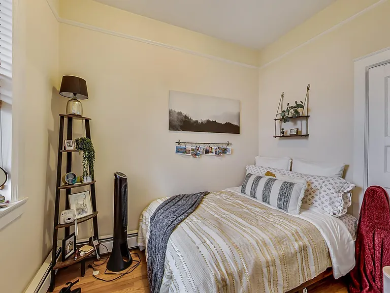 852 W Oakdale Ave #2 — Photo 9