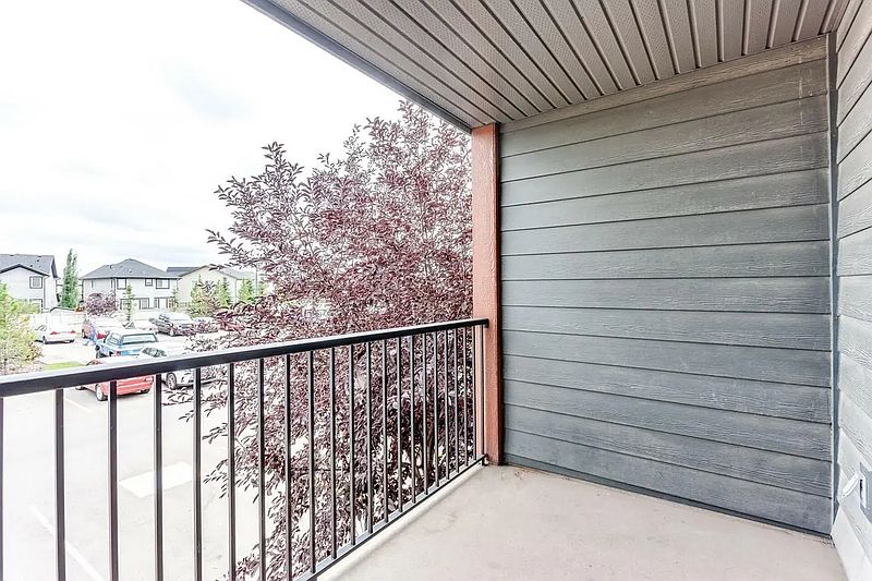 Airdrie Apartment for rent - 2 Bedrooms — photo 20