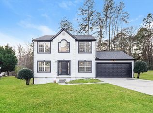971 Shadow Ridge Trl, Lithonia, GA 30058