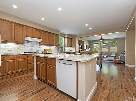 5th image of 27890 Watermark Dr