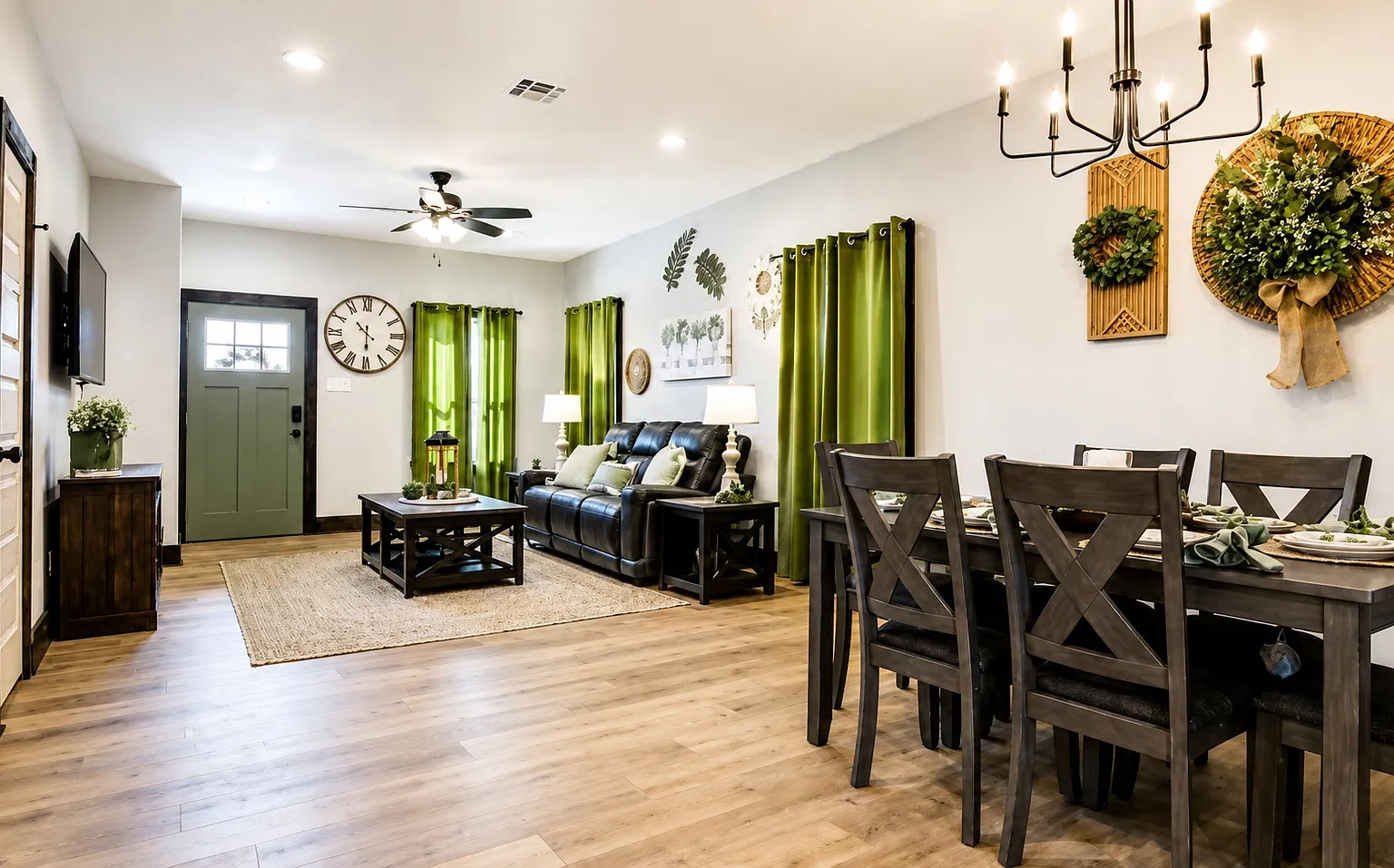 2 bed, 2.5 bath, 1200 sqft, $2,300 — Photo 2