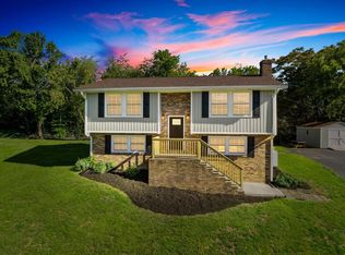325 Mulberry Dr, Christiansburg, VA 24073