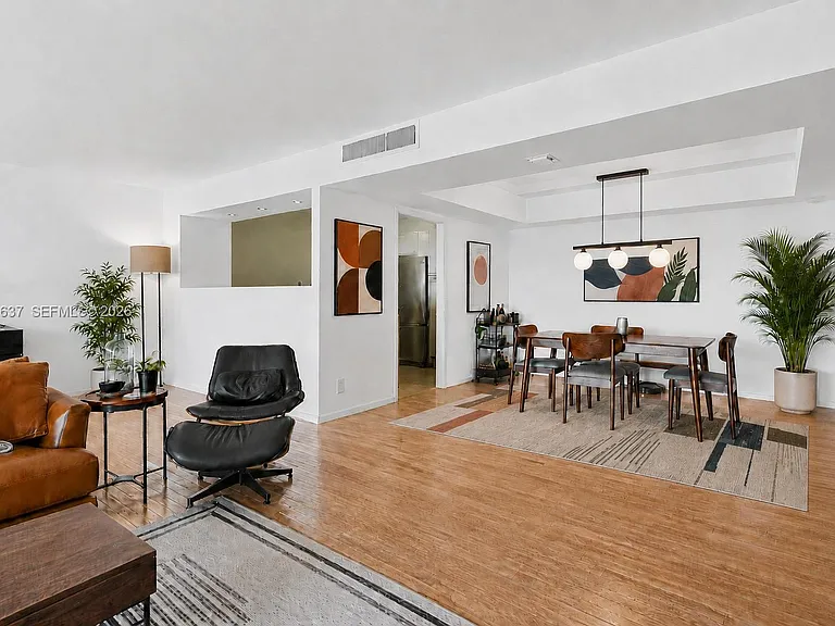 3 Grove Isle Dr #C1208 — Photo 4