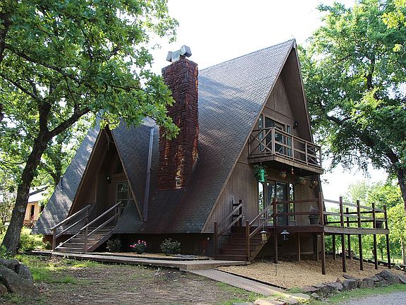2nd image of 288 Emery Ln
