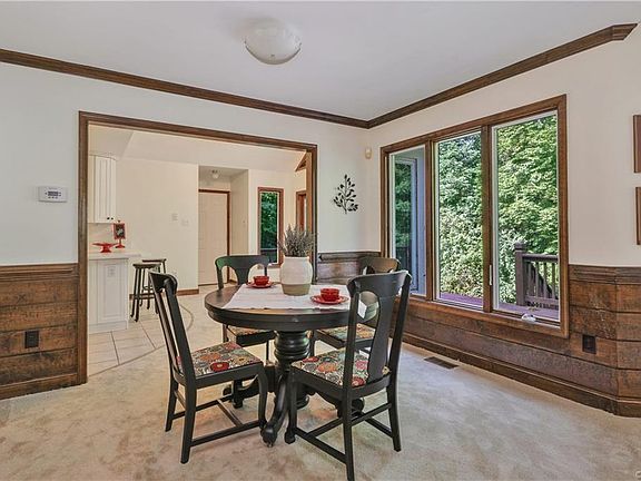 5th image of 915 River Estates Ct
