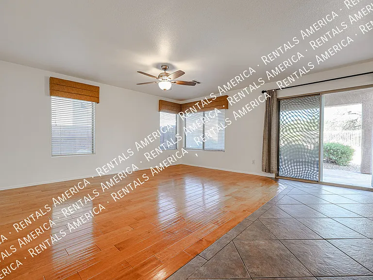33251 N Symer Dr — Photo 8