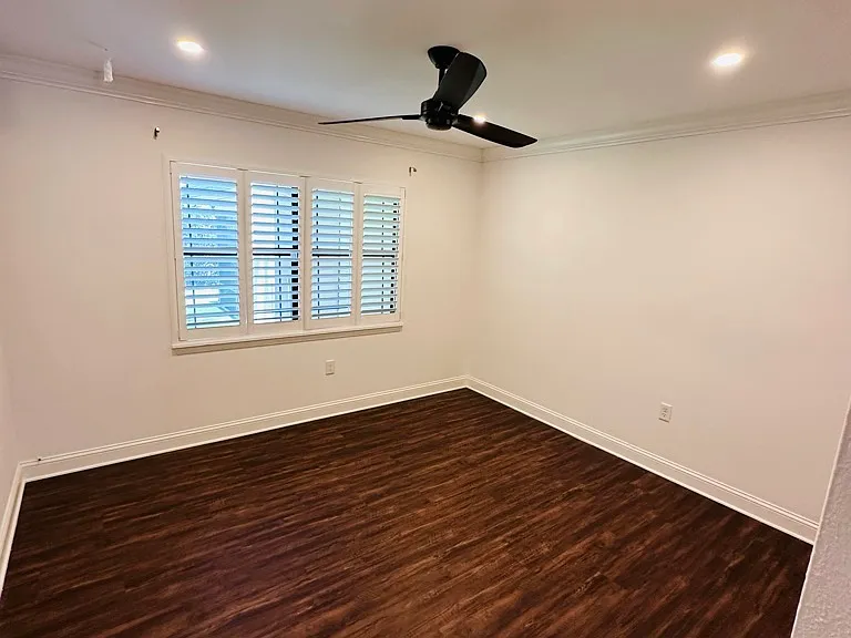 1056 Milano Dr — Photo 13
