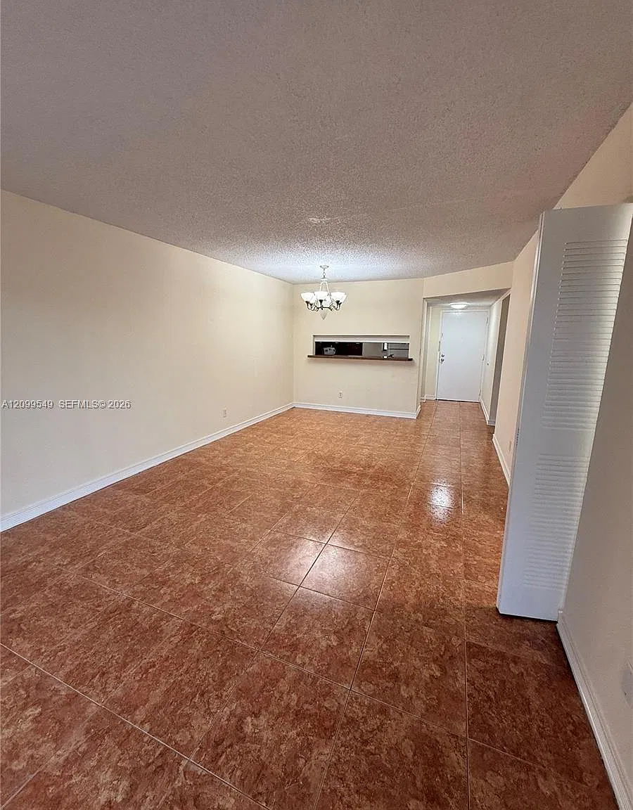 Miramar Club Condominium — Photo 2