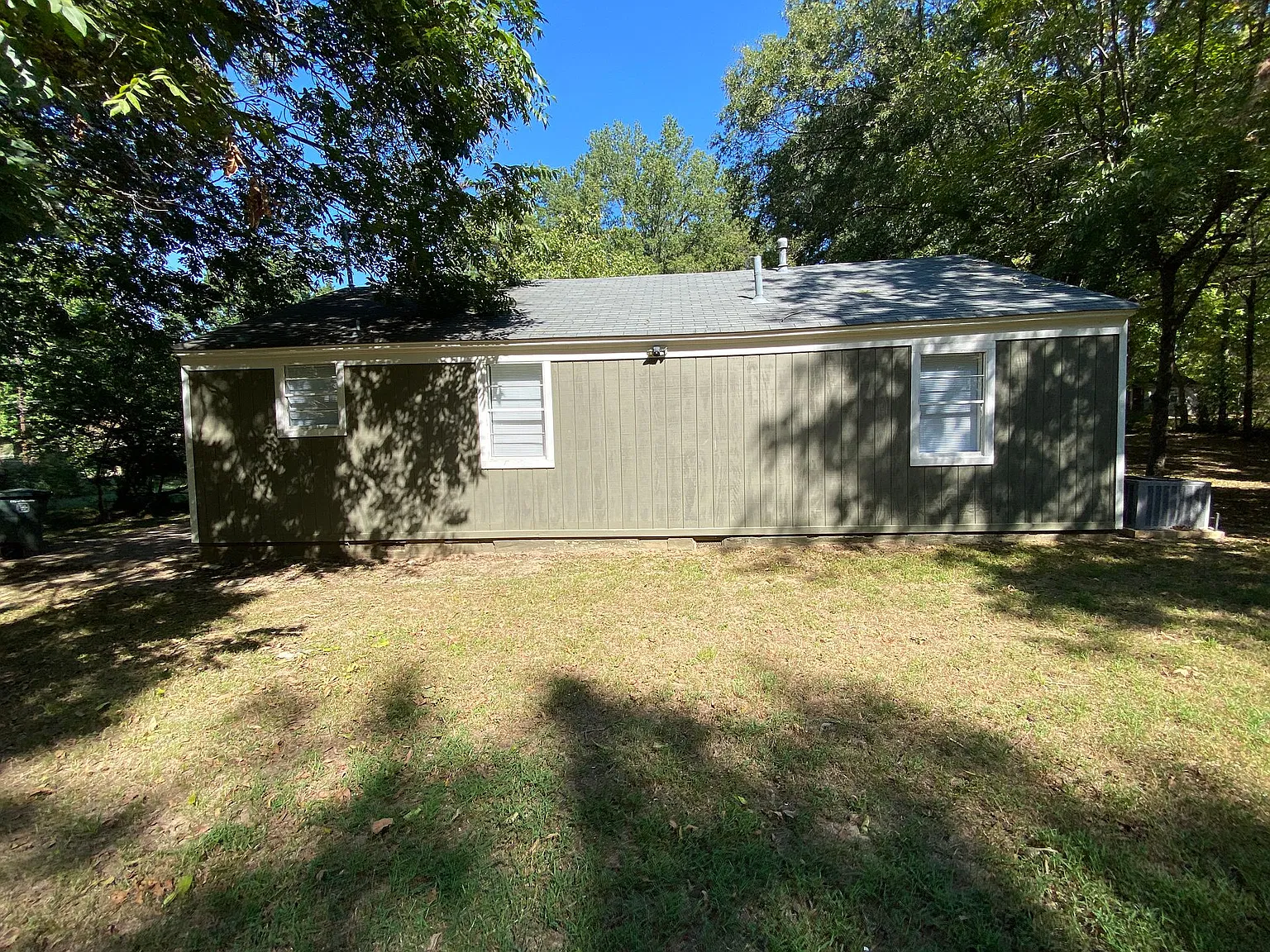 133 Pickett Rd — Photo 4