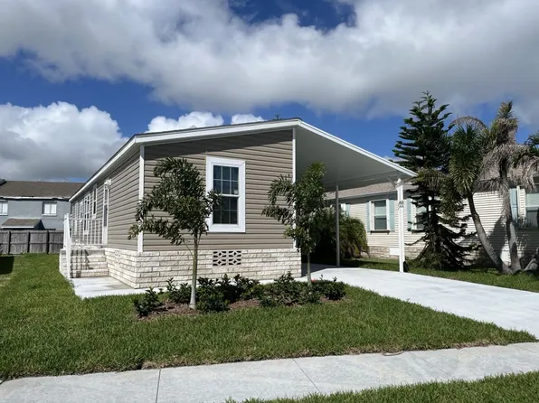 156 Bauer Dr #15, Melbourne, FL 32901