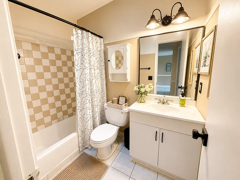 332 Dillon Dr — Photo 10