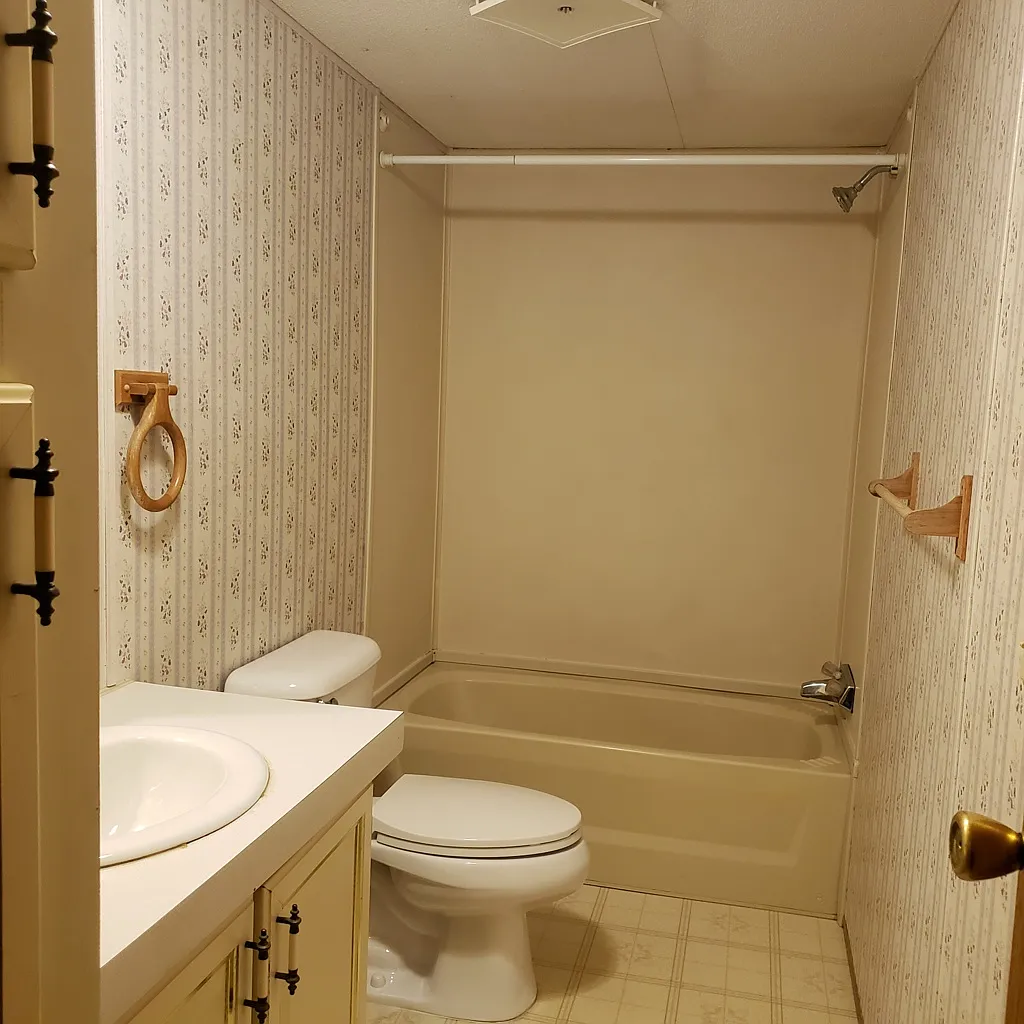 Charming 3-Bedroom Home with 2 Baths in Missoula — Photo 4