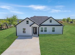 120 Brookview Dr, Bridgeport, TX 76426