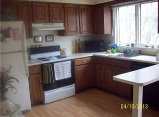 19 Founders Vlg #19, Clinton, CT 06413