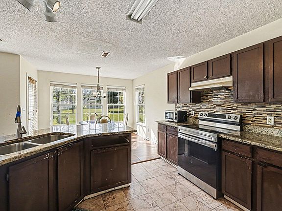 3rd image of 5115 Cardinal Grove Blvd