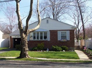 325 Beach Rd, Staten Island, NY 10312