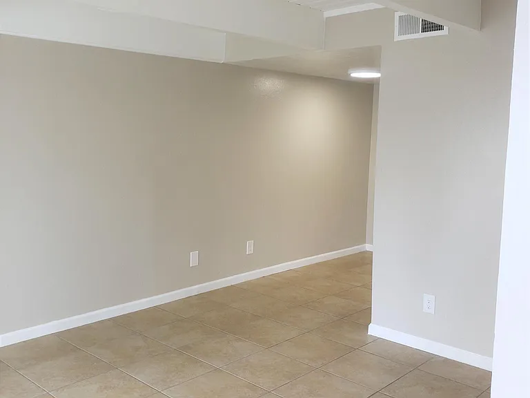 Woodbridge — Photo 15