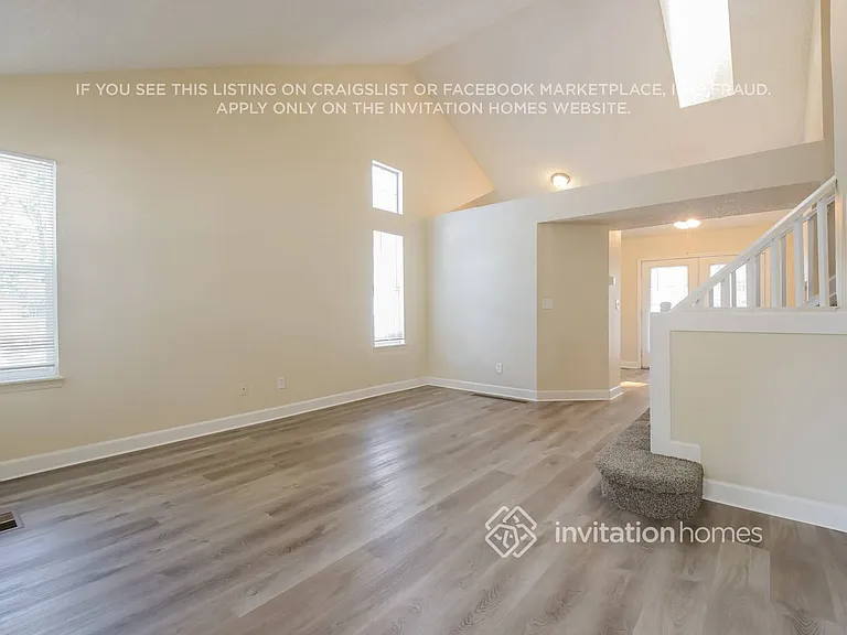 1154 W 132nd Pl — Photo 6