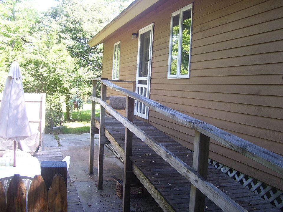 Front and Private Patio on Ocean Side