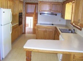 2105 R D Anderson Rd, Cookeville, TN 38506