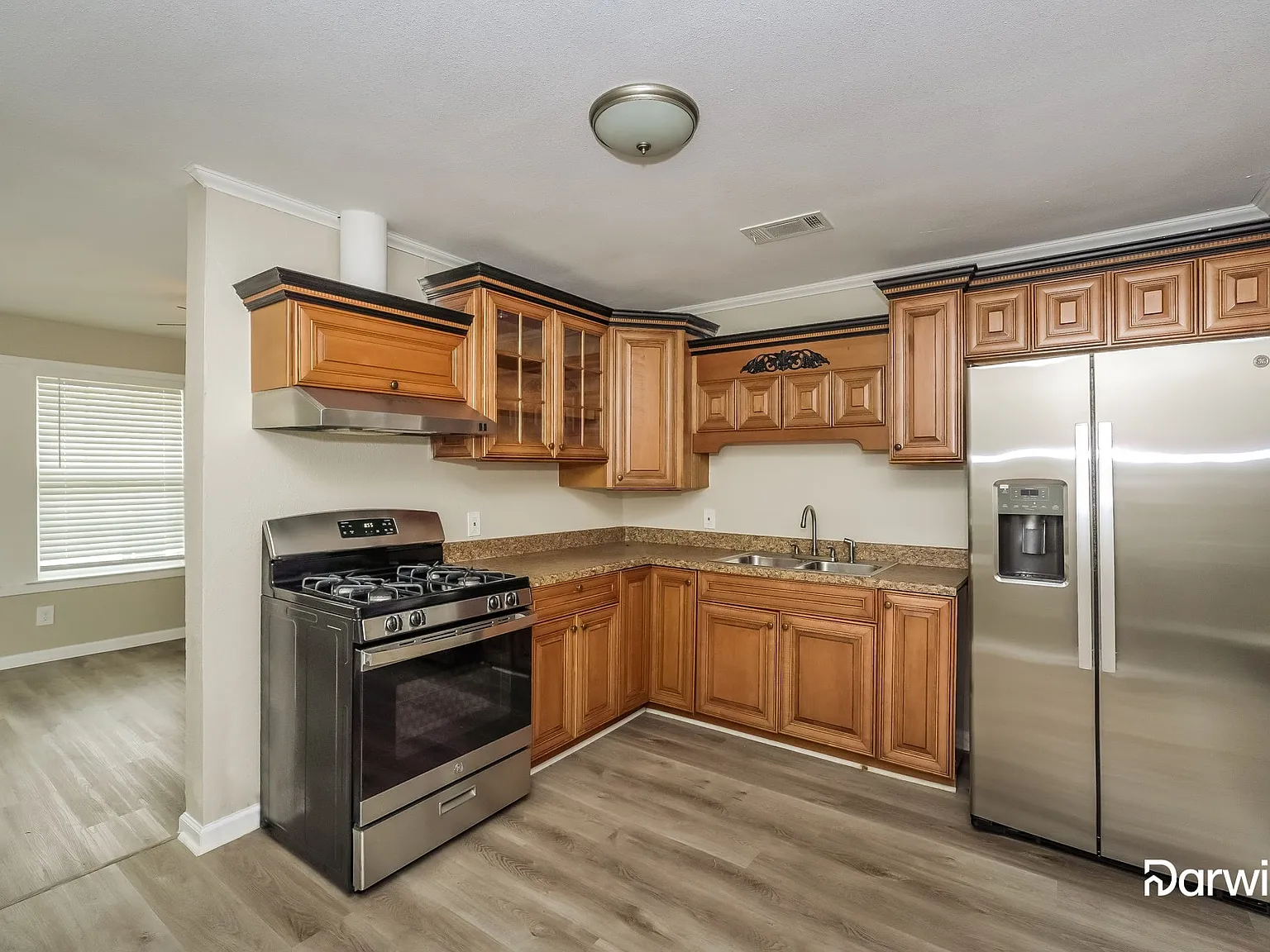 3 bed, 2.0 bath, 1512 sqft, $1,799 — Photo 2