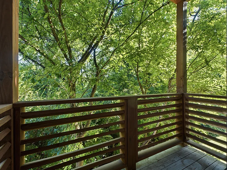 balcony off primary bedroom