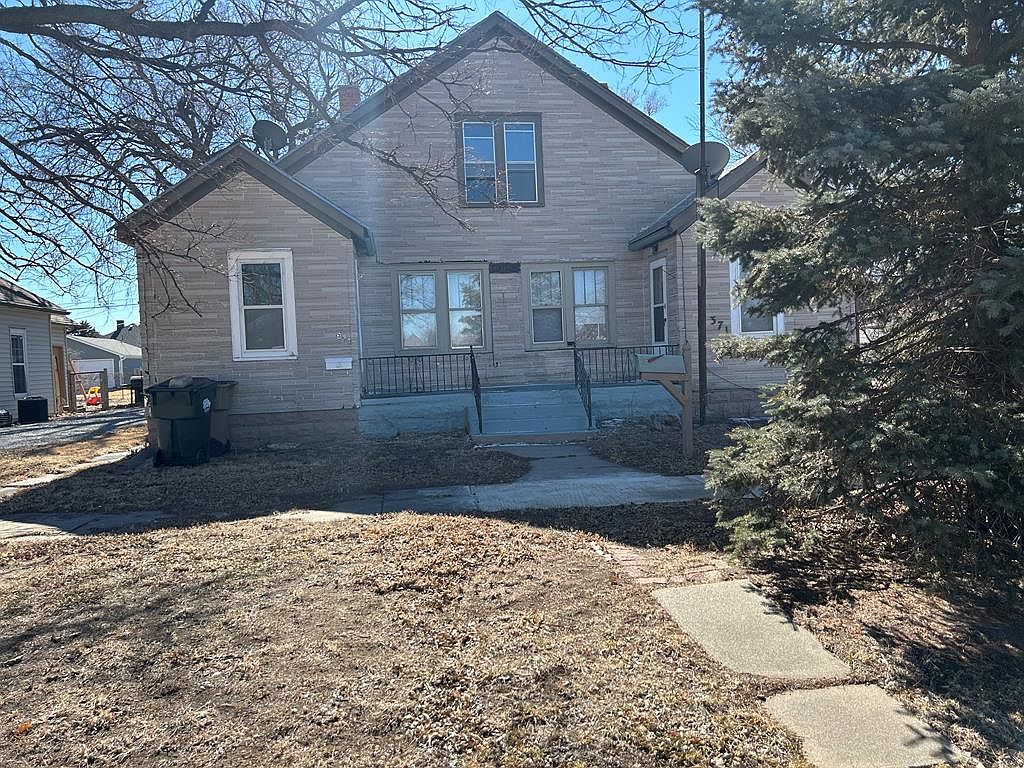 371 W 3rd St, Hoisington, KS 67544 MLS 204955 Zillow