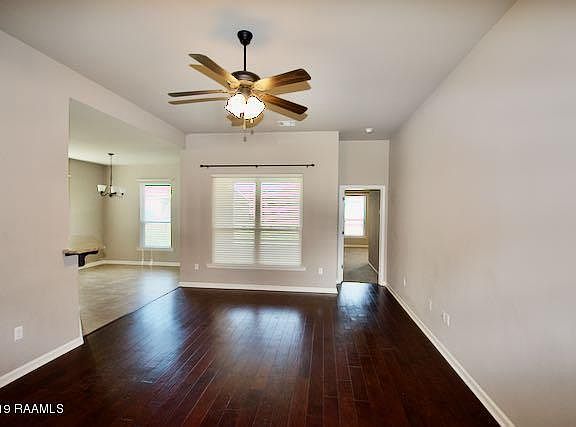3rd image of 116 Peak Valley St #1