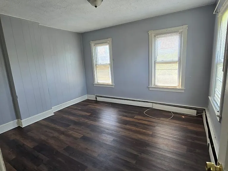 320 Cleveland Ave — Photo 5