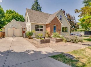 1035 NE Davis St, McMinnville, OR