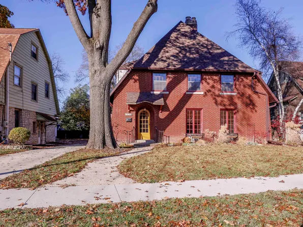 1538 W Lincoln Blvd, Freeport, IL 61032
