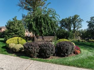 26 Troy Dr APT A, Springfield, NJ 07081