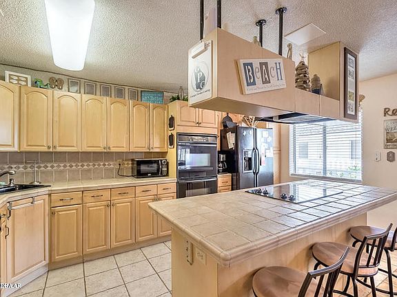 3rd image of 405 N Halifax Ave APT 202