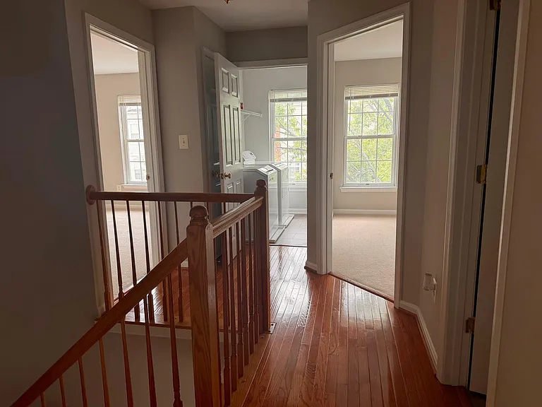 46190 Walpole Ter — Photo 8