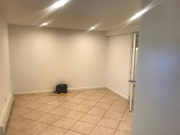 2nd image of 857 New St