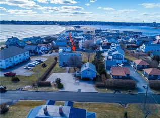 26 Ellery Ave APT B, Middletown, RI 02842