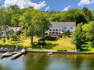 1914 Long Lake Shore Dr, Bloomfield Hills, MI