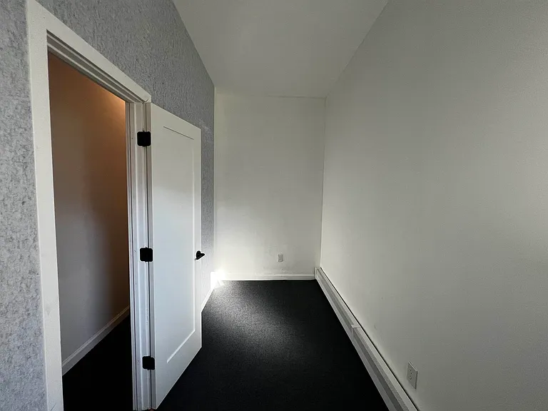 1810 Palisade Ave — Photo 14